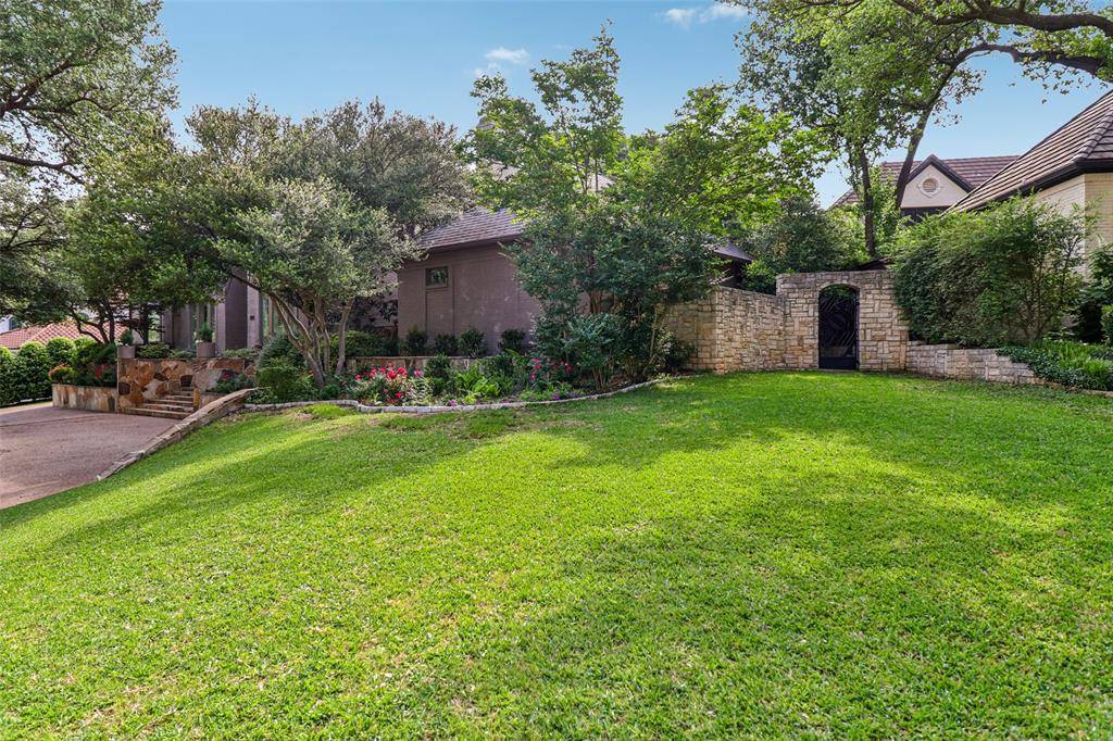 17704 Cedar Creek Canyon Drive, Dallas, TX 75252
