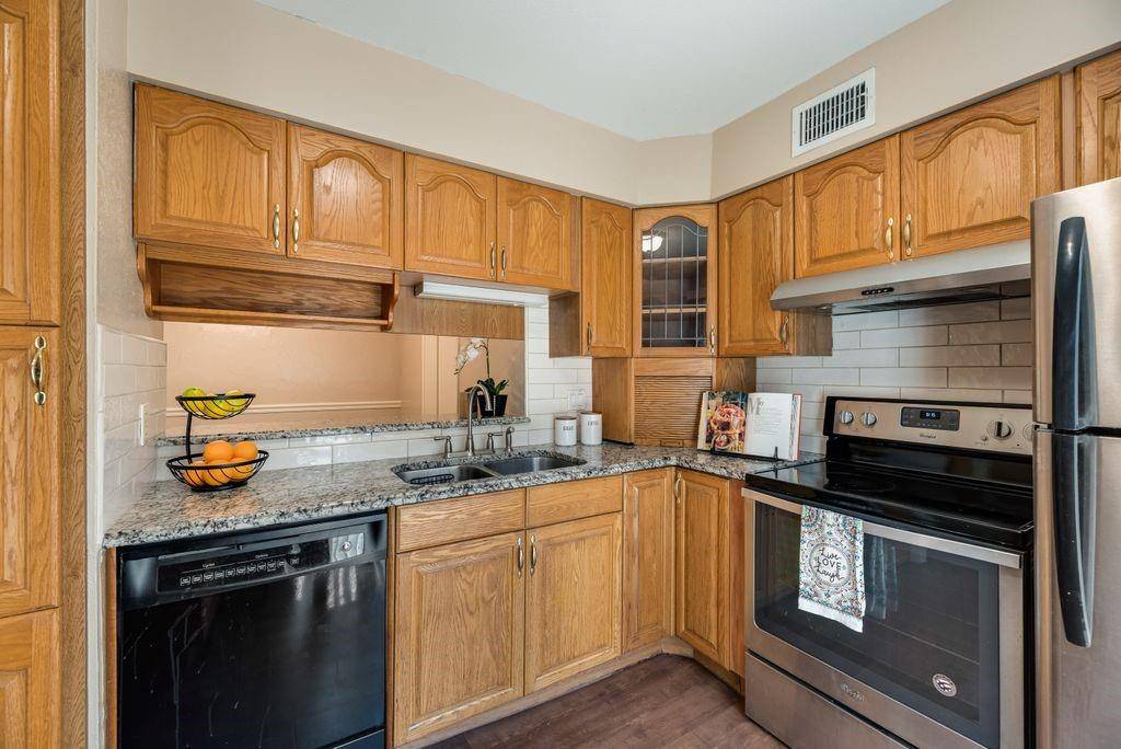 859 Dublin Drive #4 (D), Richardson, TX 75080