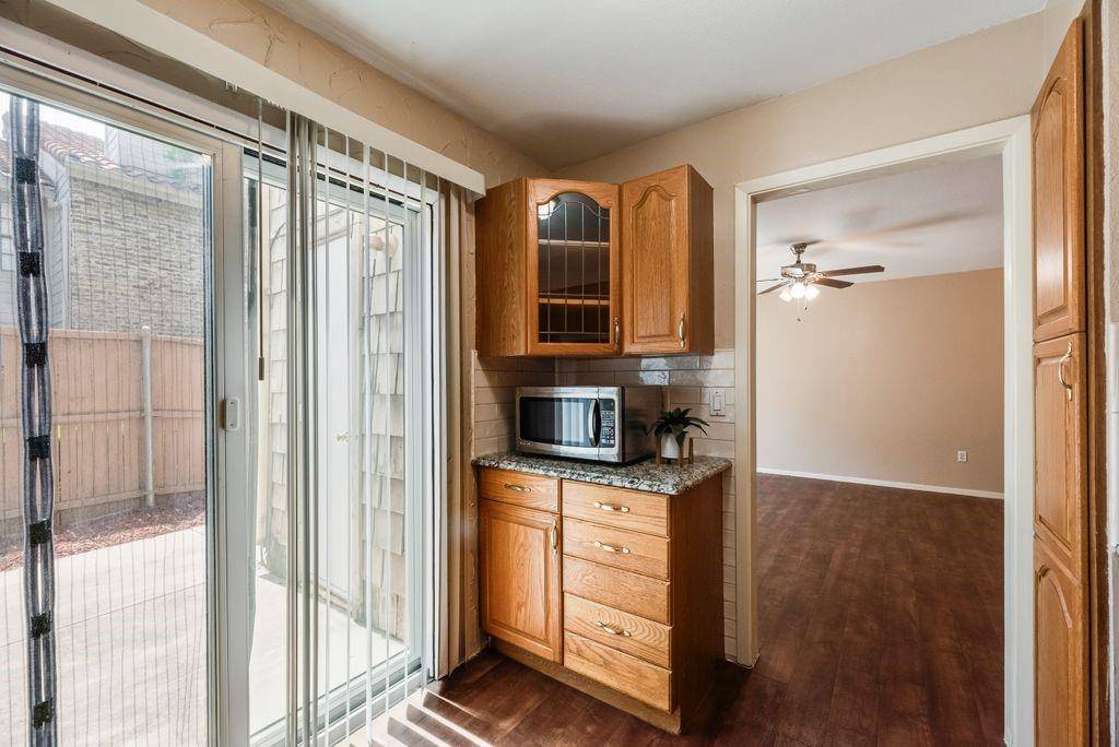 859 Dublin Drive #4 (D), Richardson, TX 75080