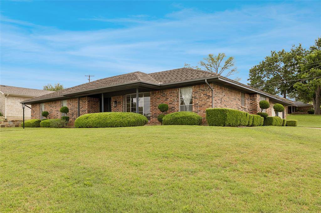 4859 Winesanker Way, Fort Worth, TX 76133