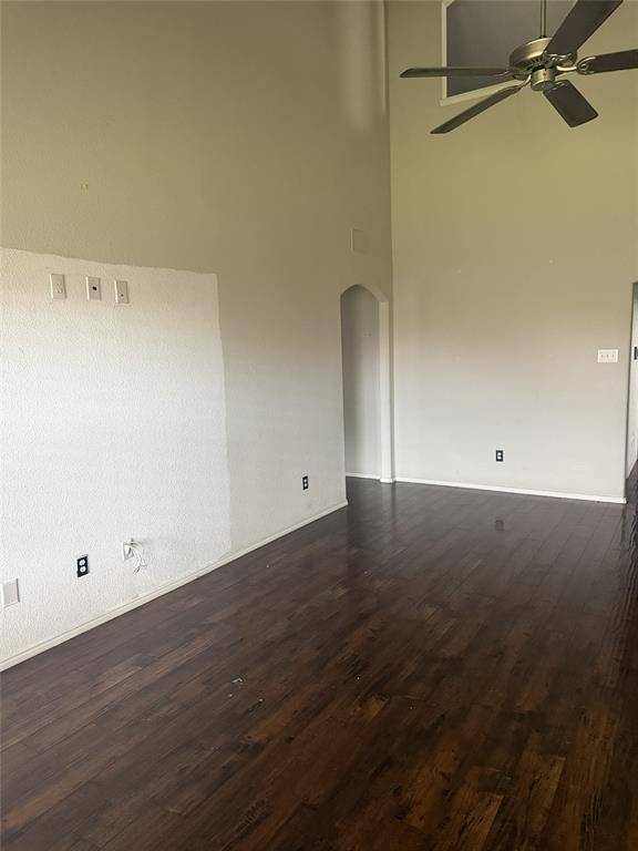 2011 Windsong Drive, Heartland, TX 75126