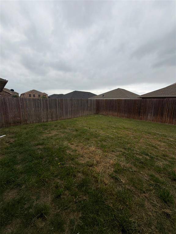 2011 Windsong Drive, Heartland, TX 75126