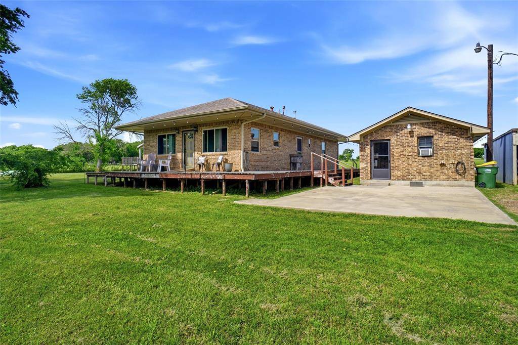 8983 W Odneal Road, Krum, TX 76249
