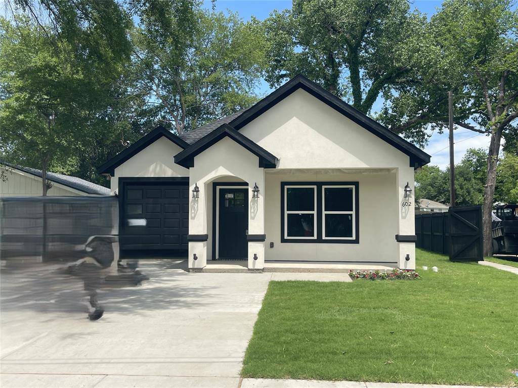 602 W Newton Street, Terrell, TX 75160