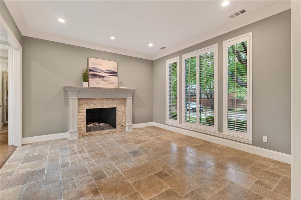 4028 Oakmeadow Drive, Plano, TX 75093