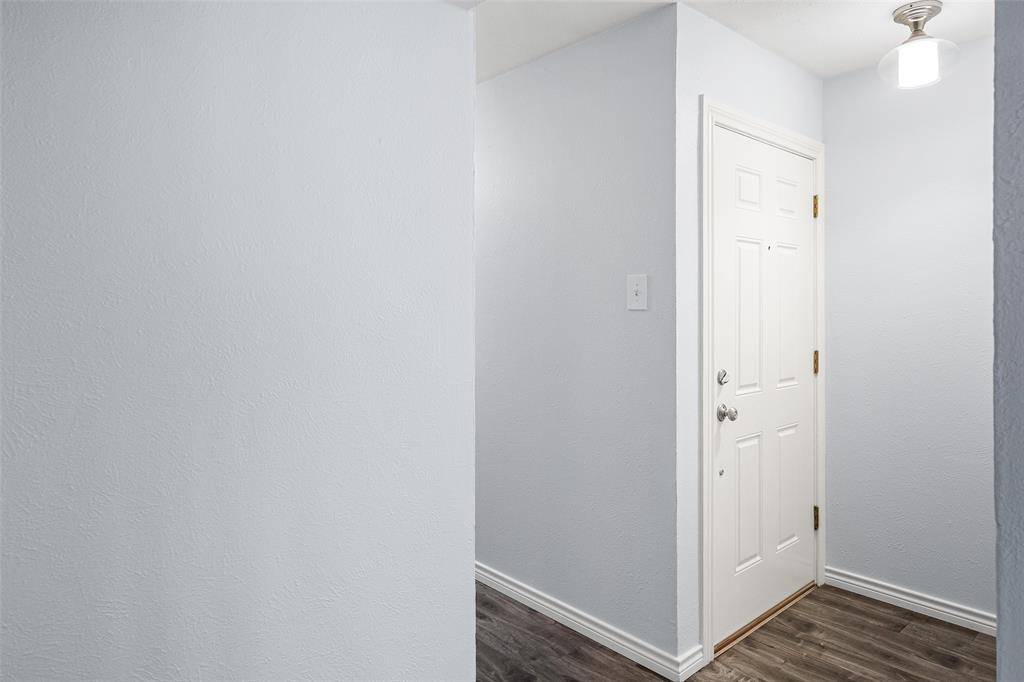 5881 Preston View Boulevard #111, Dallas, TX 75240