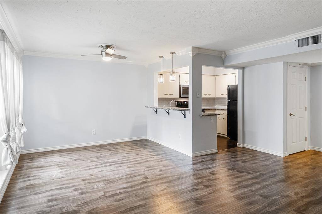 5881 Preston View Boulevard #111, Dallas, TX 75240