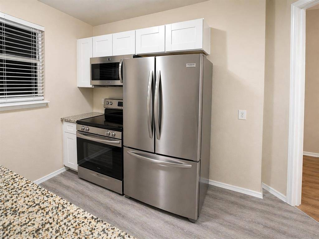 1317 Village Garden Drive, Azle, TX 76020