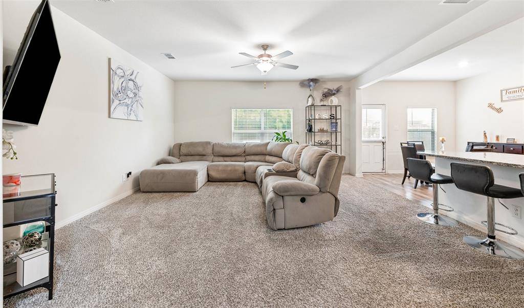 8212 Buck Mountain Pass, Fort Worth, TX 76179