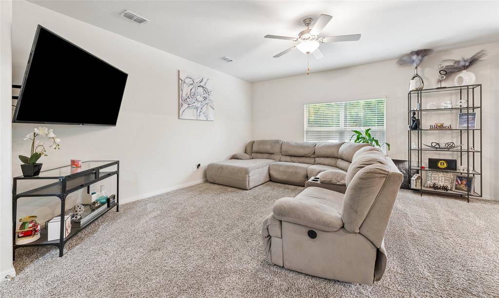 8212 Buck Mountain Pass, Fort Worth, TX 76179