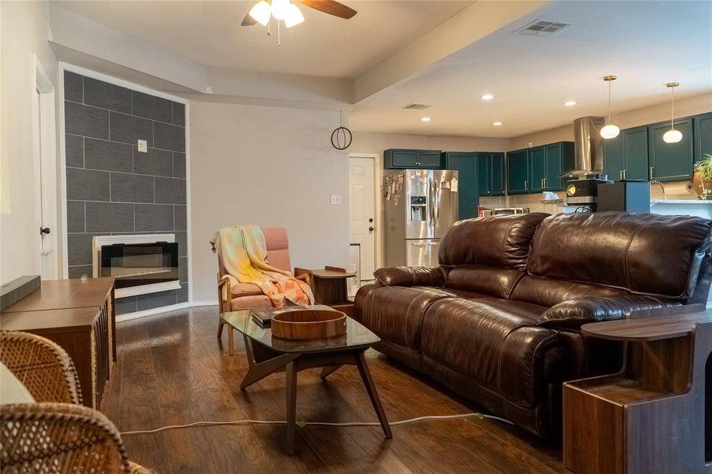 1444 E Richmond Avenue, Fort Worth, TX 76104