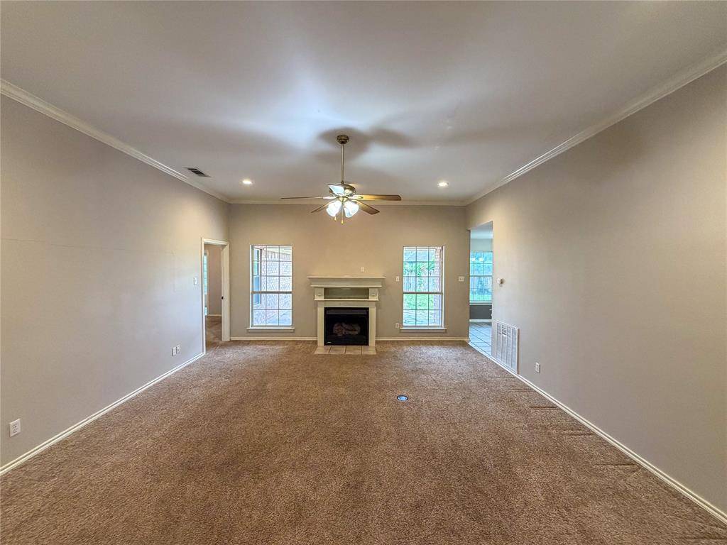 2204 N Village Drive, Bonham, TX 75418