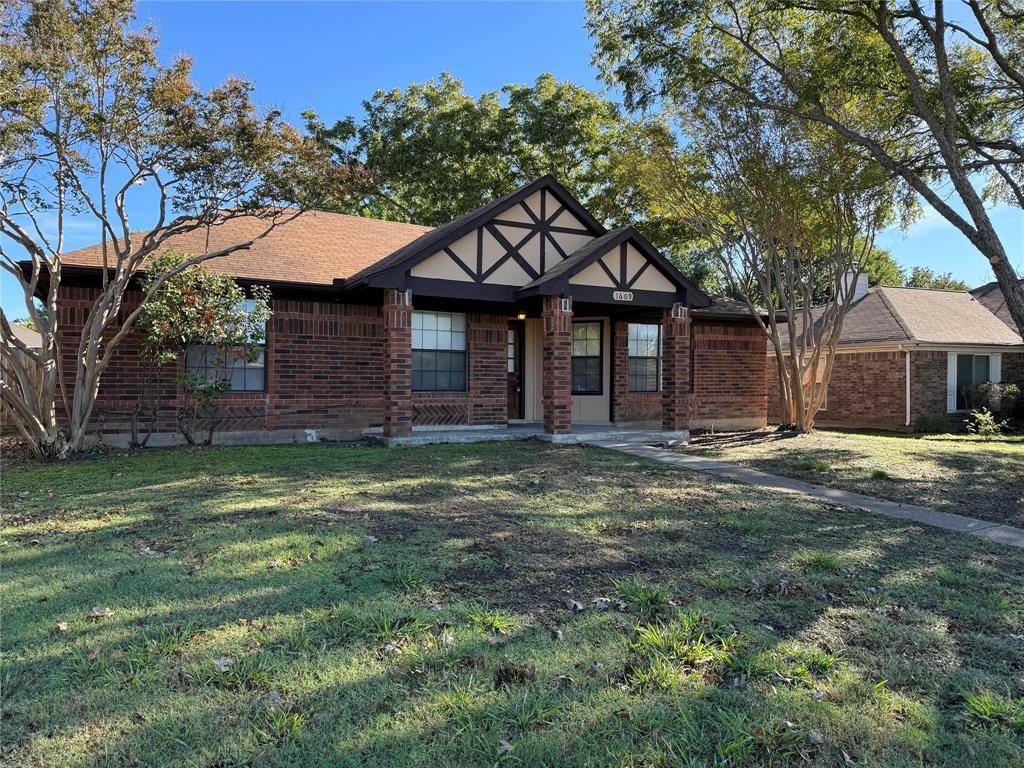 1609 Autumn Breeze, Lewisville, TX 75077