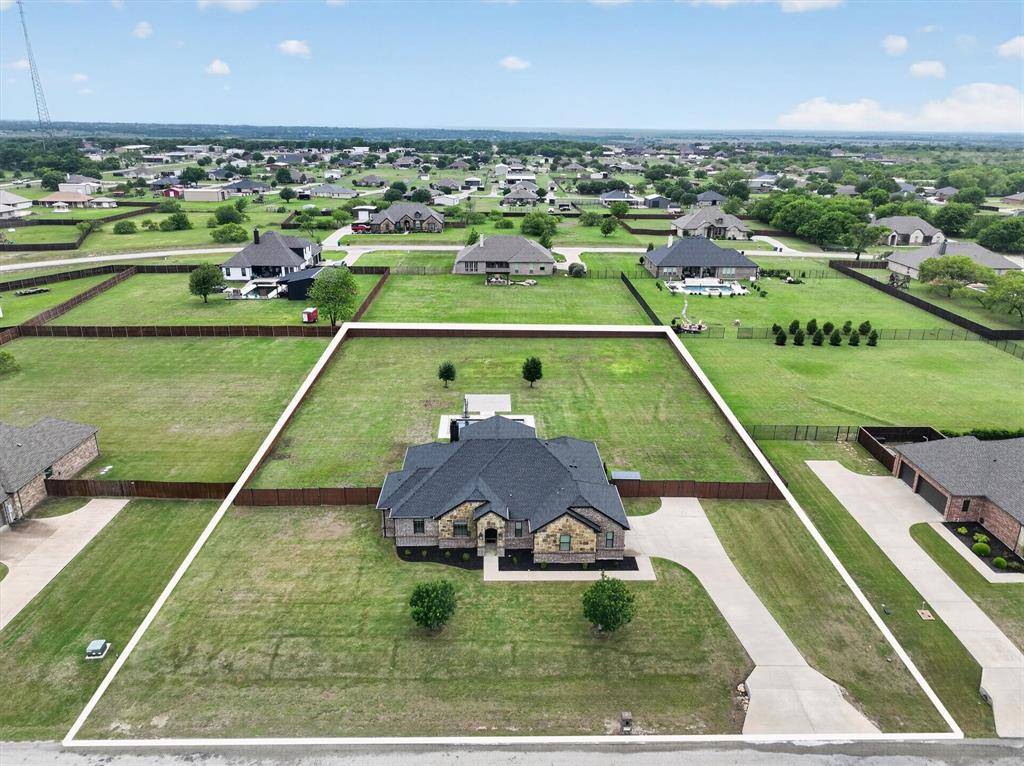 10917 Chriswood Drive, Crowley, TX 76036