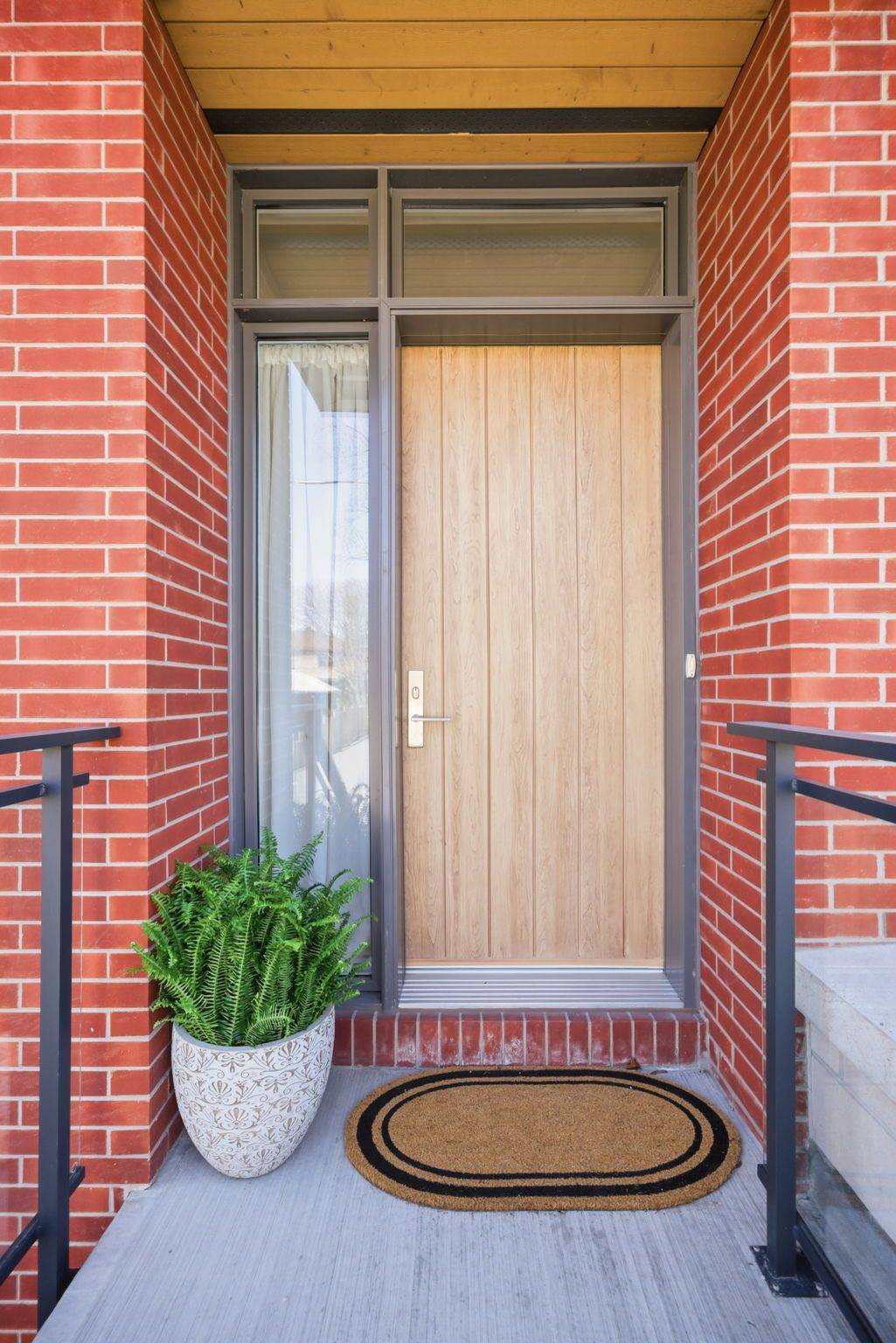 526 Edison AVE, Carlingwood - Westboro And Area, ON K2A 3Y5