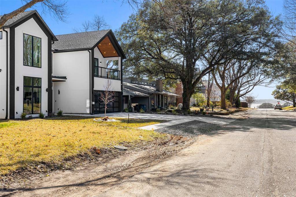 9428 Hobart Street, Dallas, TX 75218