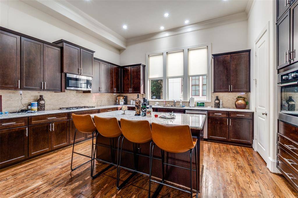 2171 Helsminster Drive, Dallas, TX 75201