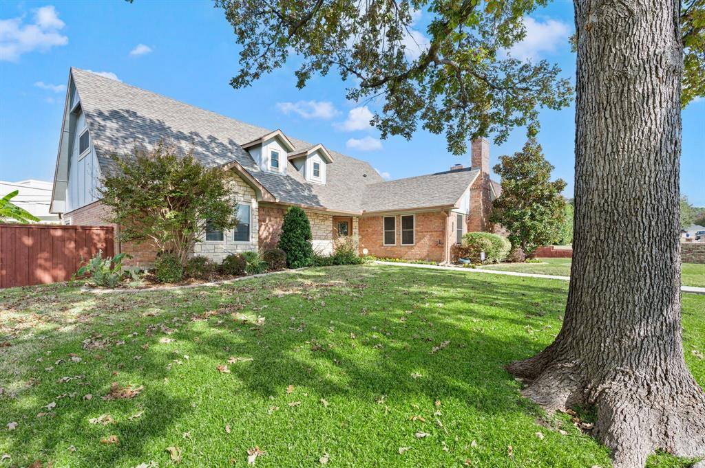 2621 Sedgeway Lane, Carrollton, TX 75006