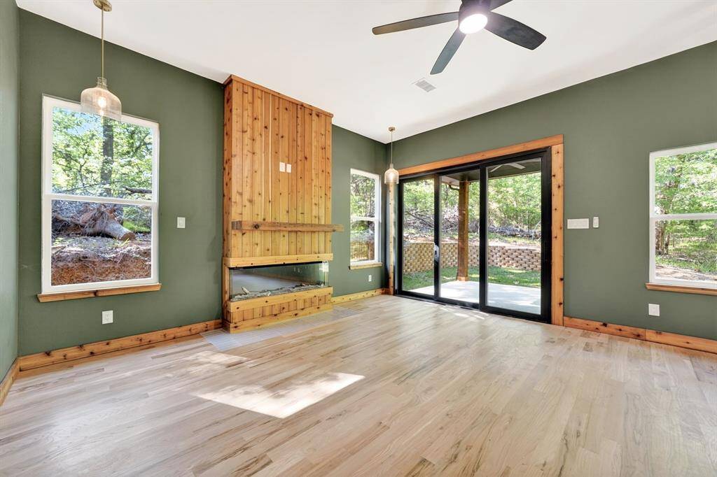 116 Carolyn Road, Mabank, TX 75156