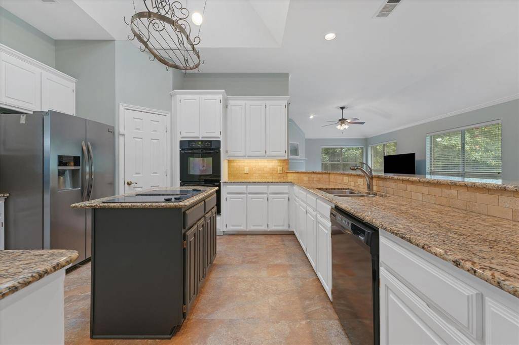 1420 Stratford Lane, Denton, TX 76209