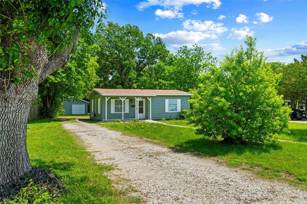 1006 Westridge Avenue, Lancaster, TX 75146