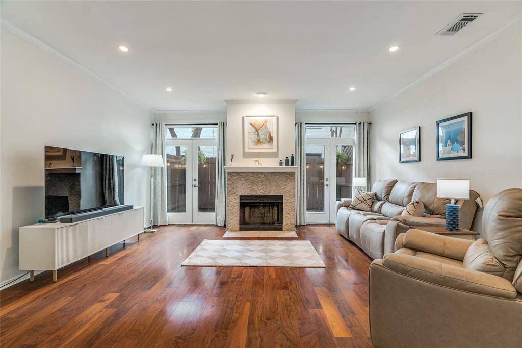 4307 Gilbert Avenue #102, Dallas, TX 75219