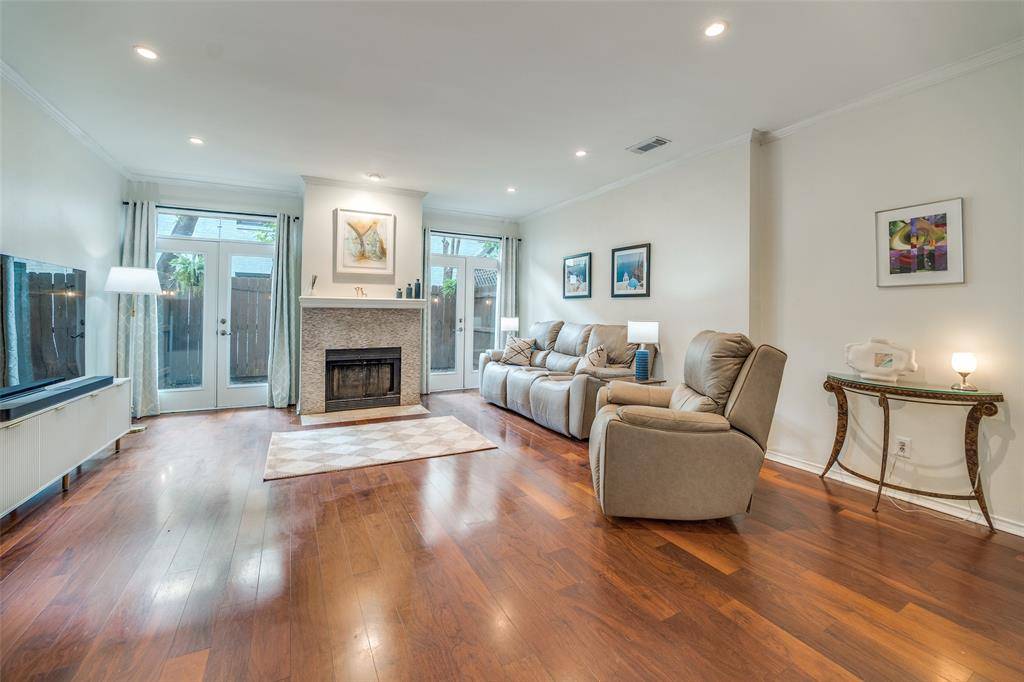 4307 Gilbert Avenue #102, Dallas, TX 75219