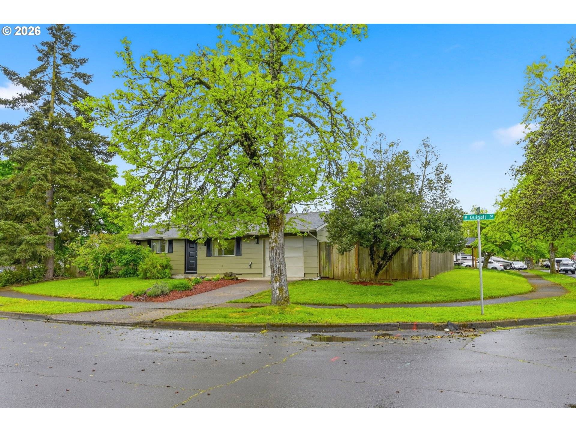 823 W QUINALT ST, Springfield, OR 97477