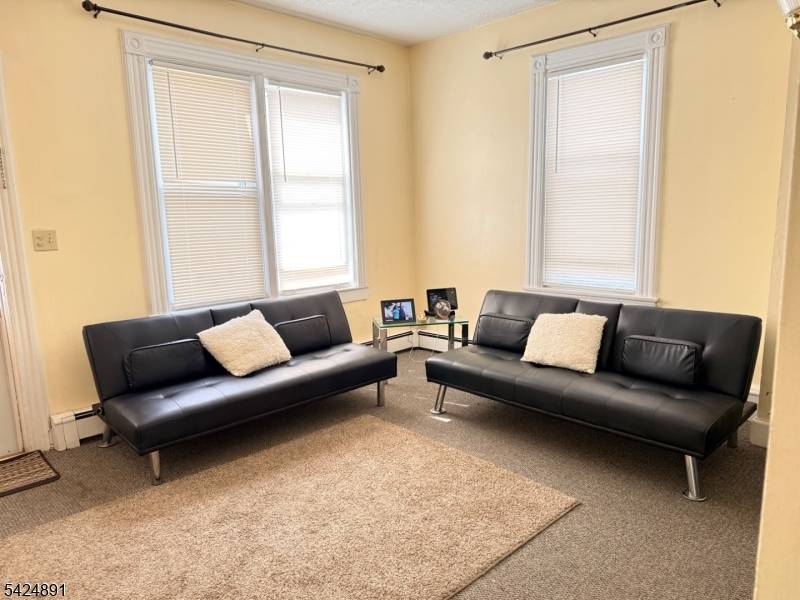 119 King St, Dover Town, NJ 07801