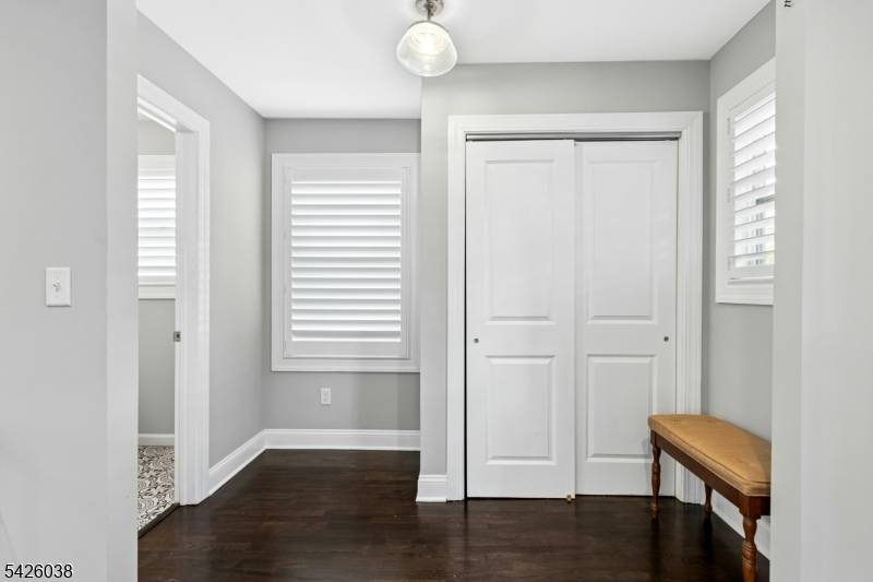 207 Columbia Ave, Cranford Twp., NJ 07016