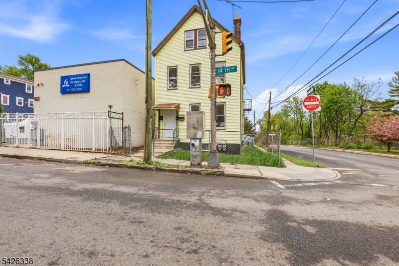 470 14Th Ave, Newark City, NJ 07106