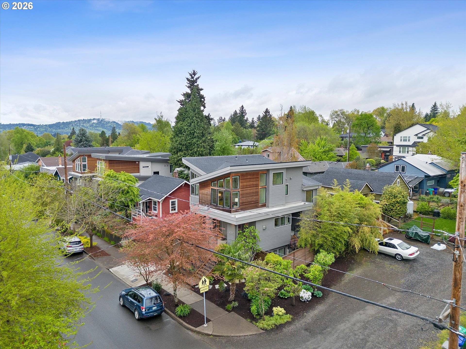 4041 SE KNAPP ST, Portland, OR 97202