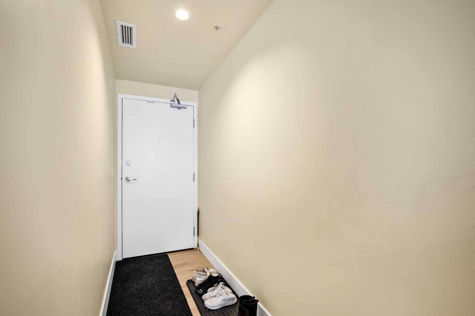 3830 Brentwood RD NW #402, Calgary, AB T2L 2T9