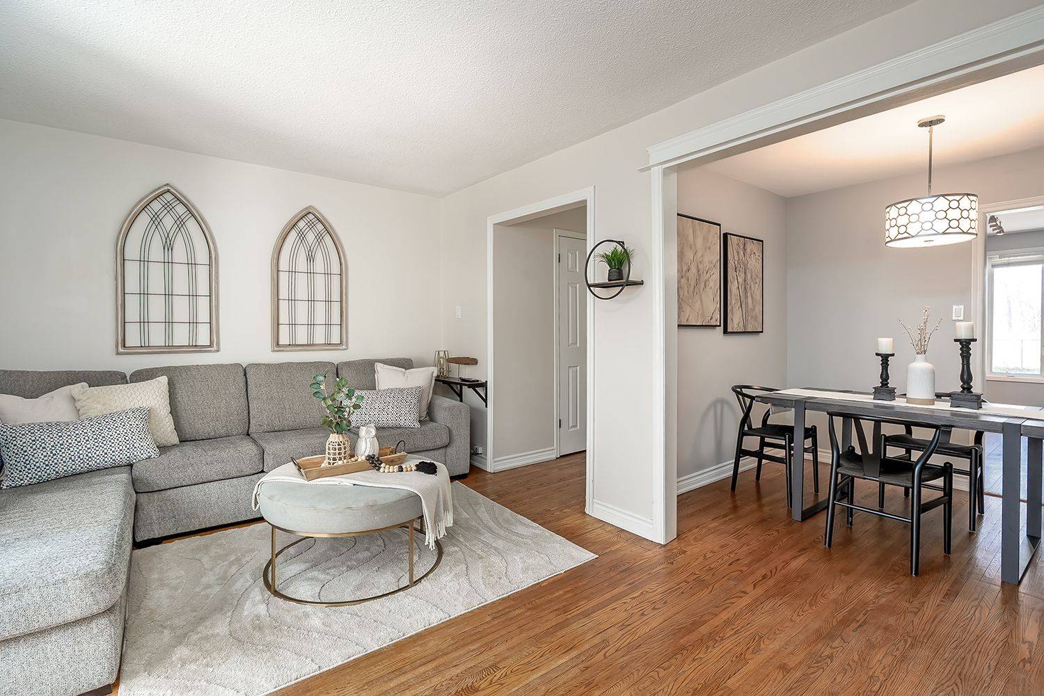 1573 Westminster PL, Burlington, ON L7P 2B4