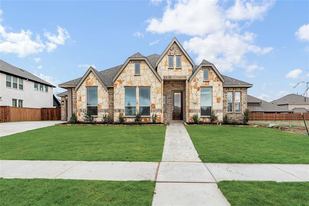 2504 Lakeway Lane, Mansfield, TX 76084