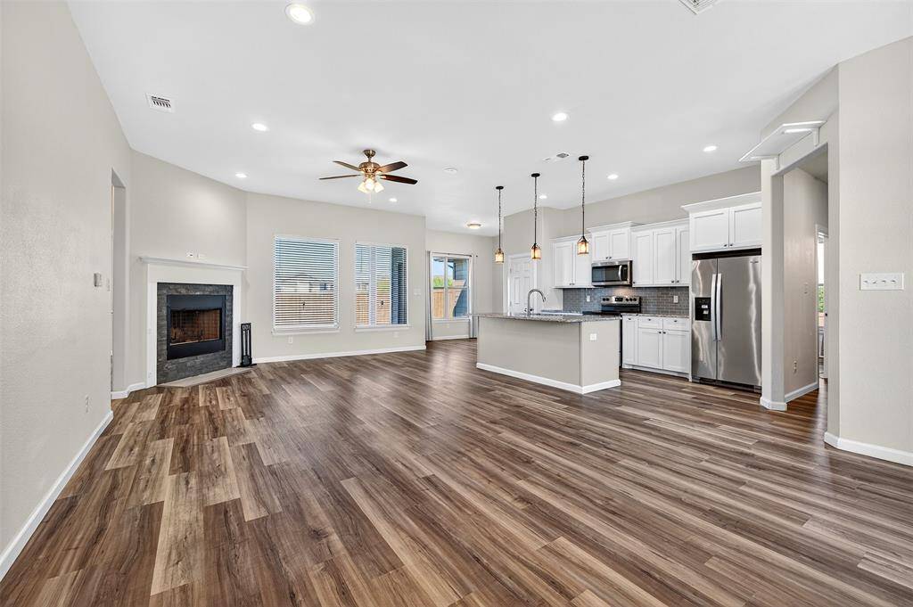 1020 Silverton Drive, Sherman, TX 75092