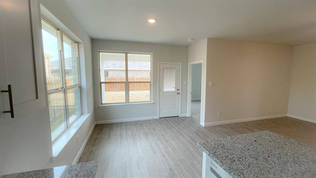 9745 MCCLANE FARM Drive, Fort Worth, TX 76036