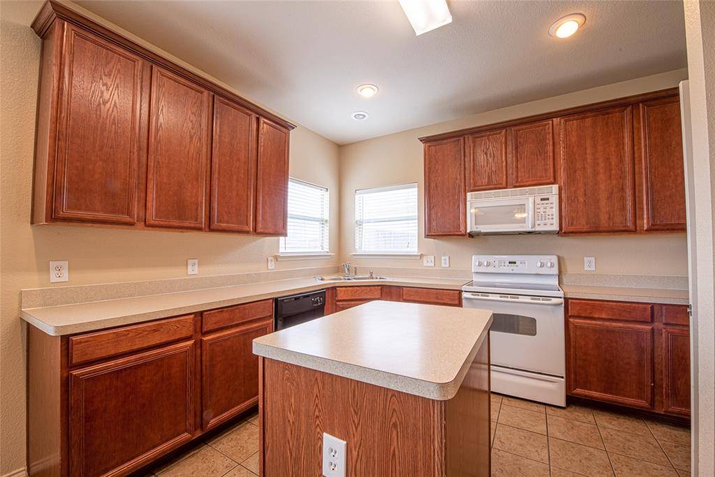 14112 Cochise Drive, Fort Worth, TX 76052