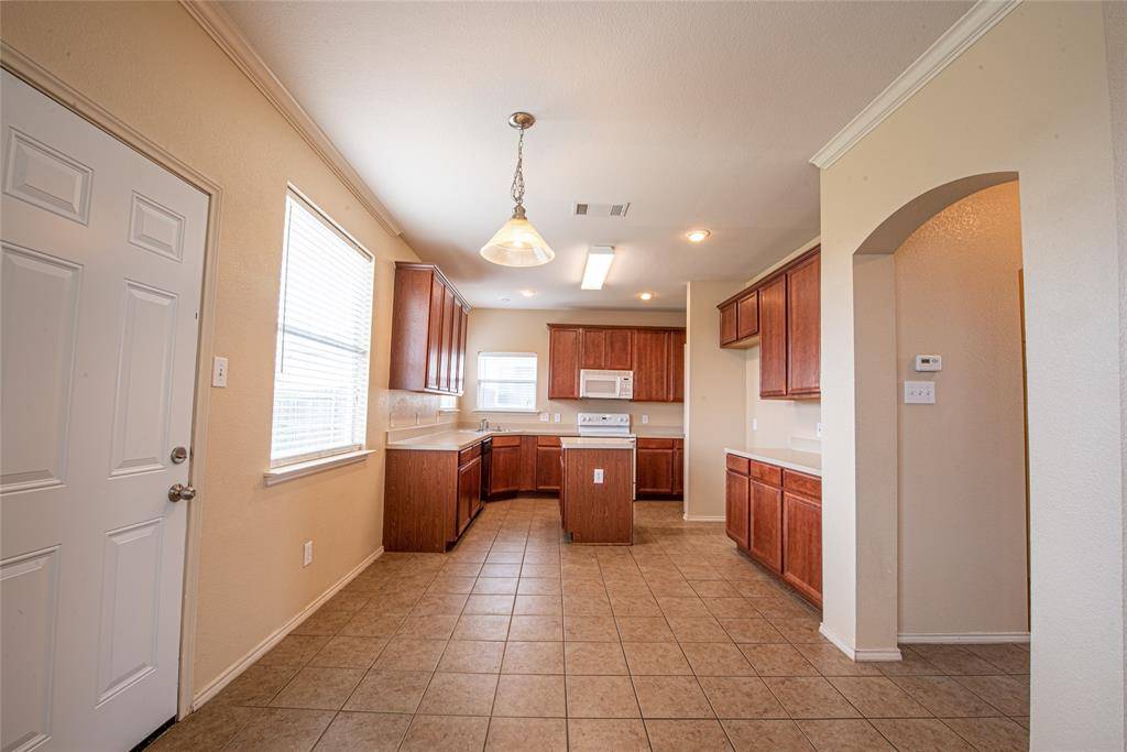 14112 Cochise Drive, Fort Worth, TX 76052