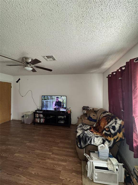 106 N 7th Street E, Dawson, TX 76639