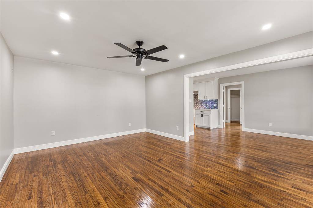 1014 Harlan Street, Irving, TX 75060