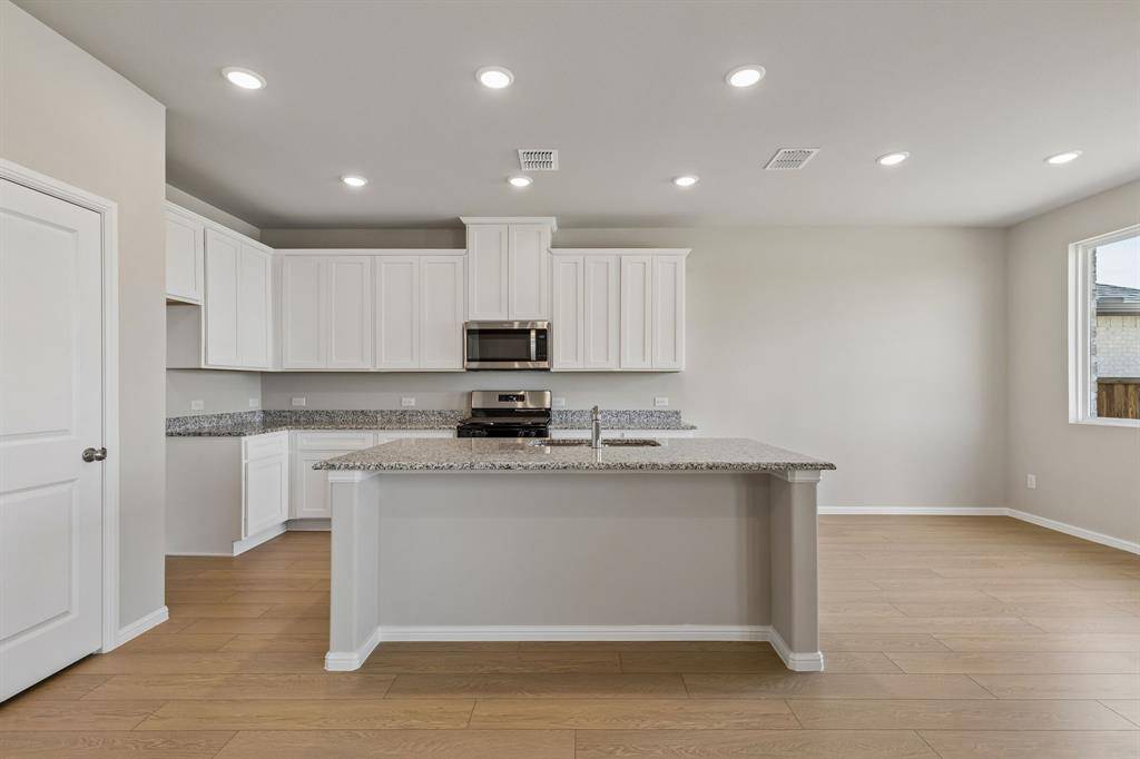 805 Santa Lucia Drive, Anna, TX 75409