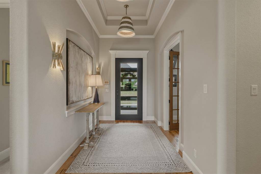 108 Bearclaw Circle, Aledo, TX 76008