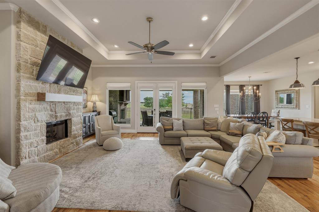 108 Bearclaw Circle, Aledo, TX 76008