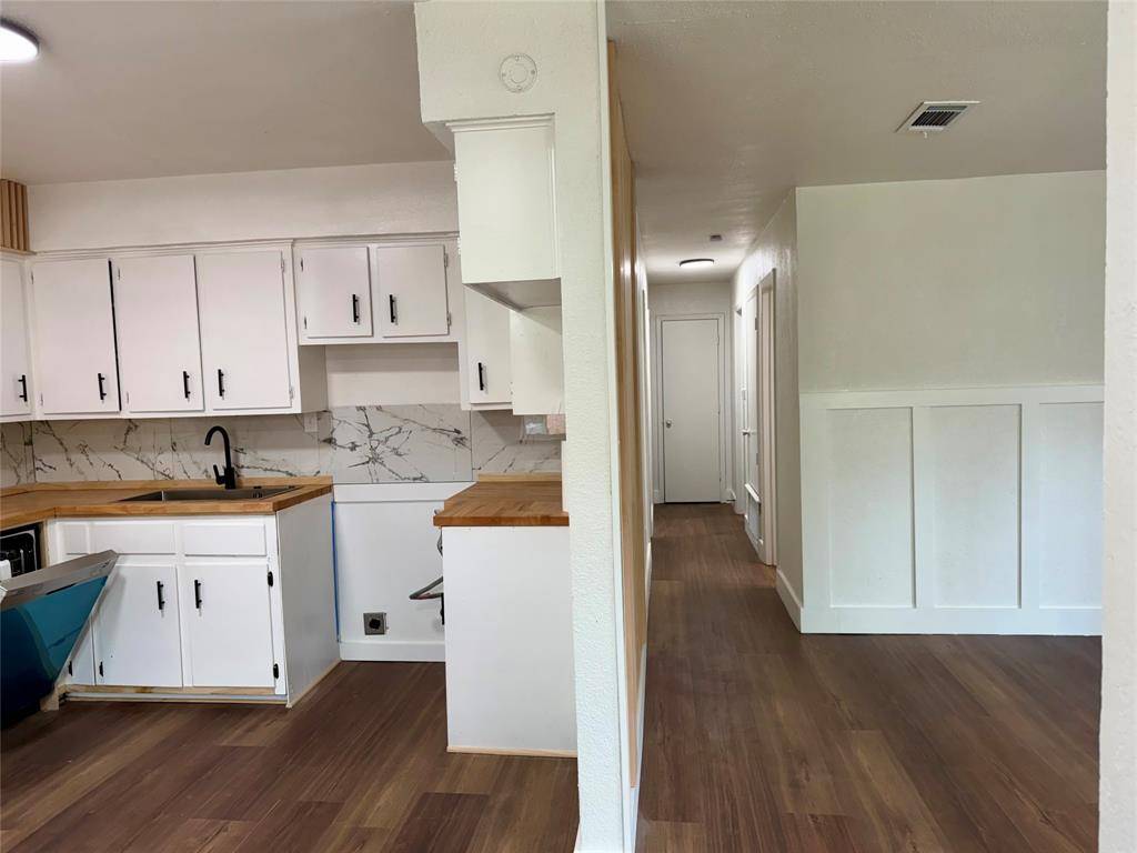 1114 Blackburn Street, Commerce, TX 75428