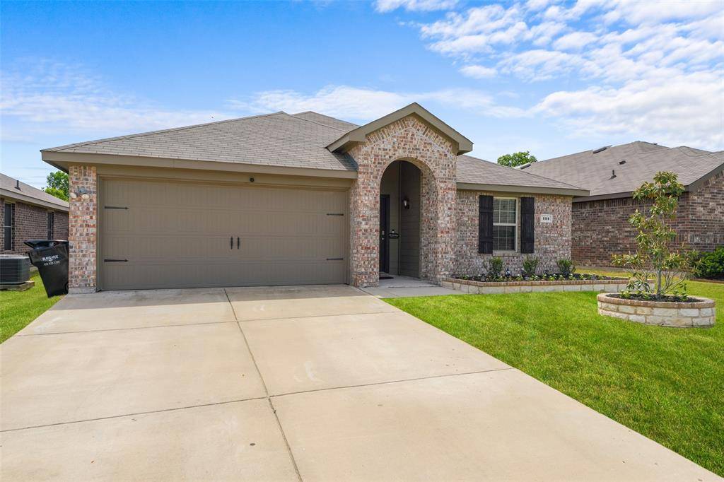 144 Silver Charm Lane, Caddo Mills, TX 75135