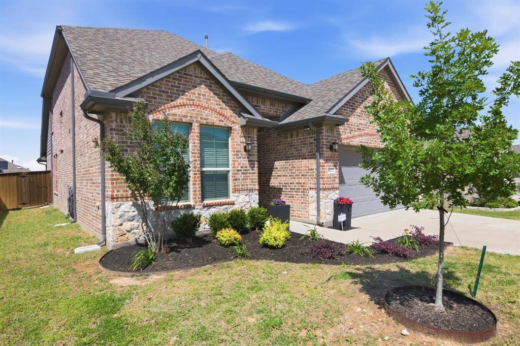 4727 Bluffview Drive, Haltom City, TX 76137