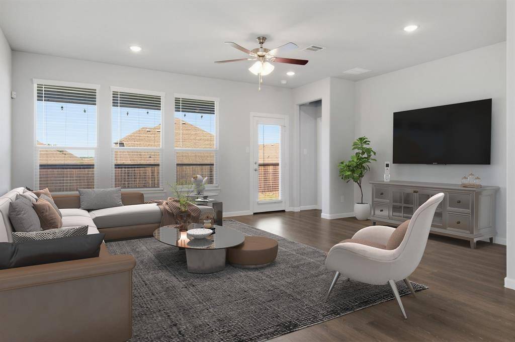 4727 Bluffview Drive, Haltom City, TX 76137