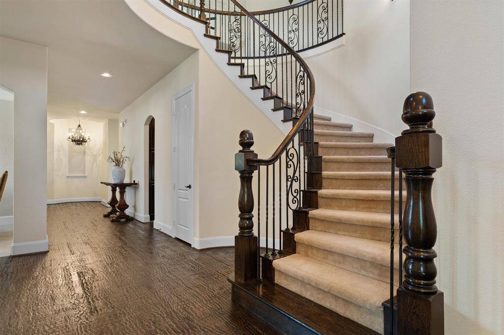 8920 Charles Street, Lantana, TX 76226