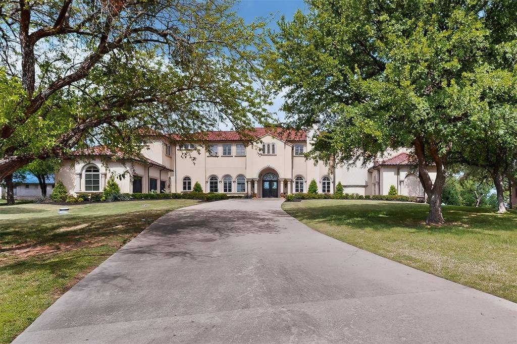 141 Cherokee Boulevard, Pottsboro, TX 75076